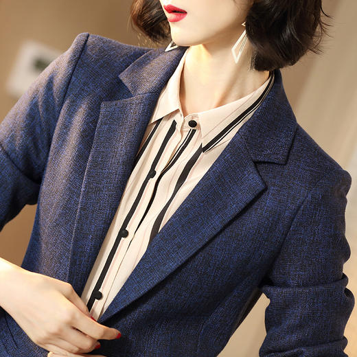 黑蓝肌理感西服 立体挺括有韧性 OL职业修身小西装时尚chic短款休闲百搭春季外套女1664 商品图4