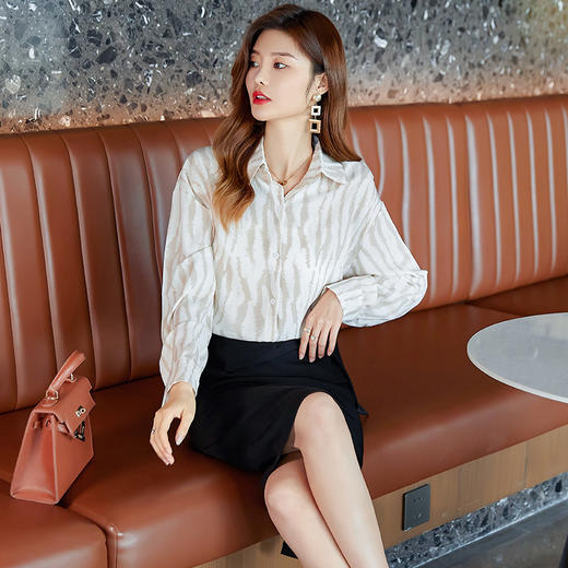 XZ-SY8088+C52雪纺衬衫女夏薄款斑马纹衬衣气质设计感小众上衣时尚感 商品图3