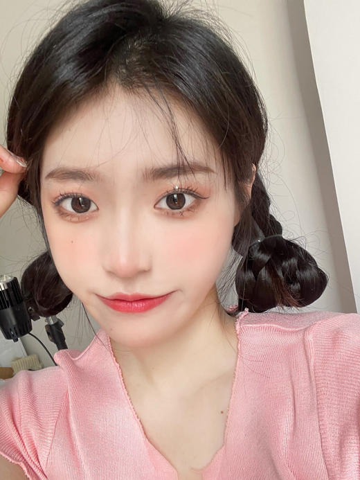 日抛 lillilly 美瞳 活动合集[伯爵茶/婴儿蓝/麦冰茶/伦敦雾/乌梅酱/月星石/牛乳茶/淡奶油/深海石/冰果乐/肉肉灰/肉肉棕/肉肉黑/流光珠/椰子糕] 商品图9