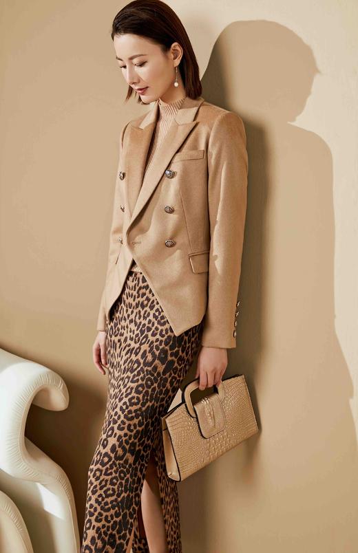 边尘不惊颈袖添香 商品图2