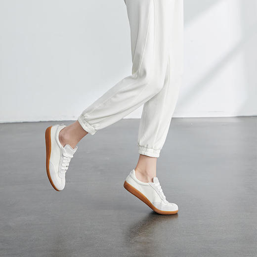 【预售9.15发货】BESSIEIE复古牛皮低帮德训鞋 | 圈粉无数的时尚“鞋王”，内外全真皮，柔糯Q弹不累脚 商品图1