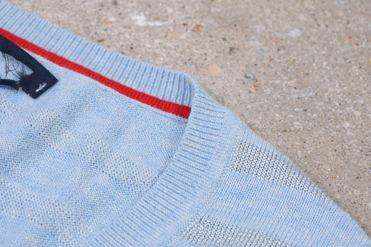 薄款 横纹棉质 胸前刺绣 大V领毛衣/针织衫 T-1071 商品图3
