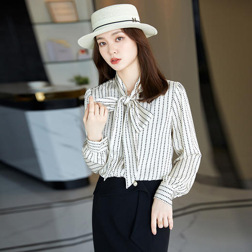 XZ-SY8081早秋新款韩版别致设计感小众职业碎花雪纺女士衬衫女夏薄款 商品图2