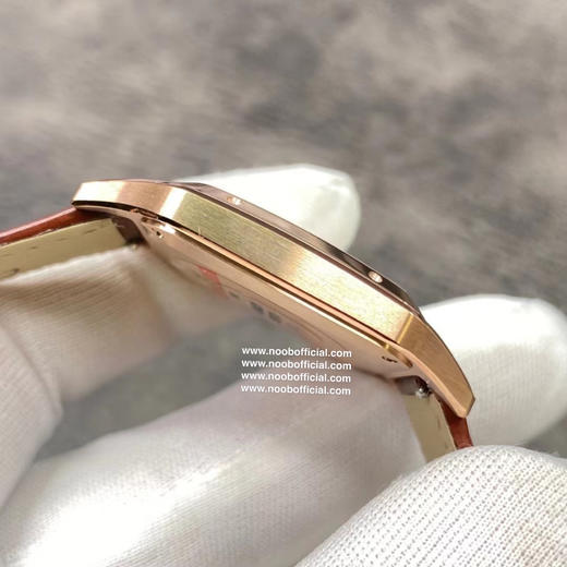 F1新款2020卡di亚 杜蒙山度士加大号薄款手表，长度46.6×宽度33.9mm，厚度8.5mm，男士腕表，意大利纯手工牛皮，机芯密底 商品图11