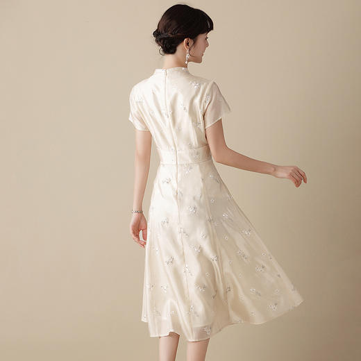 上海旗袍厂AYK-QF-201125杏底小提花立领旗袍早秋2021国风时尚改良短袖旗袍大摆a字连衣裙 商品图1