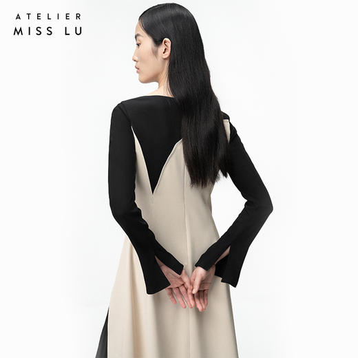 【密林小径】流畅曲线浅米绿拼黑风琴折收腰长袖连衣裙/0000741 商品图3