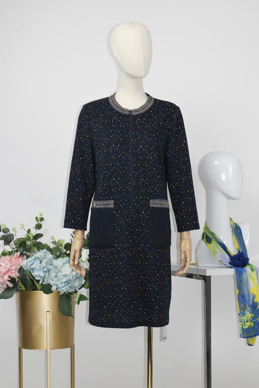 FOCALS福柯斯秋季提花针织拼接七分袖休闲圆领连衣裙F2YCX630BL 商品图5