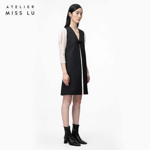 【温柔流泻】黑拼米白泡泡纱袖风琴折拼缝宽松连衣裙/0000736 商品图1