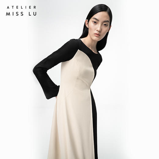 【密林小径】流畅曲线浅米绿拼黑风琴折收腰长袖连衣裙/0000741 商品图2