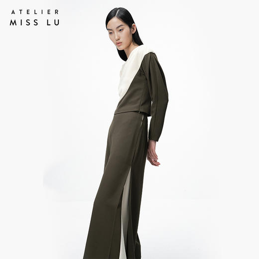 【落落优雅】肩部压褶苔绿撞色拼接长袖上衣/00201 商品图1