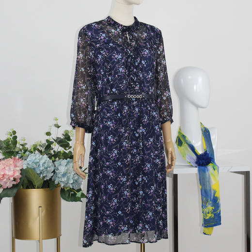 FOCALS福柯斯秋季七分袖碎花修身雪纺印花连衣裙FRGAX160BV 商品图1