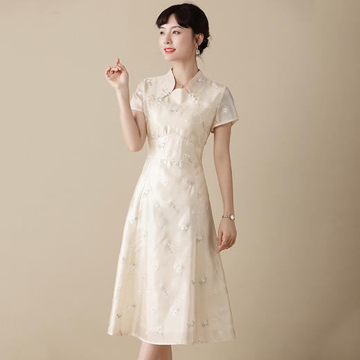上海旗袍厂AYK-QF-201125杏底小提花立领旗袍早秋2021国风时尚改良短袖旗袍大摆a字连衣裙 商品图0