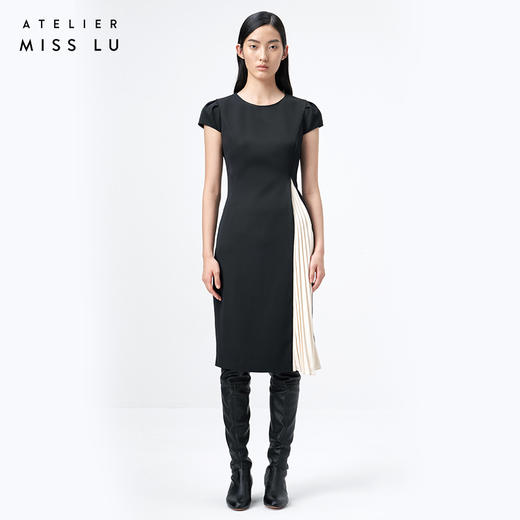 【流溢风琴】黑拼米白撞色拼接风琴折连衣裙/0000740 商品图0