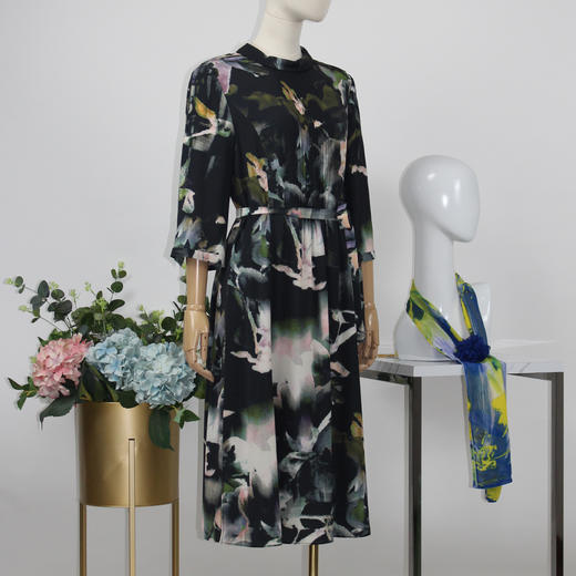 FOCALS福柯斯秋季圆领七分袖水墨印花连衣裙F2YCX582GV 商品图1