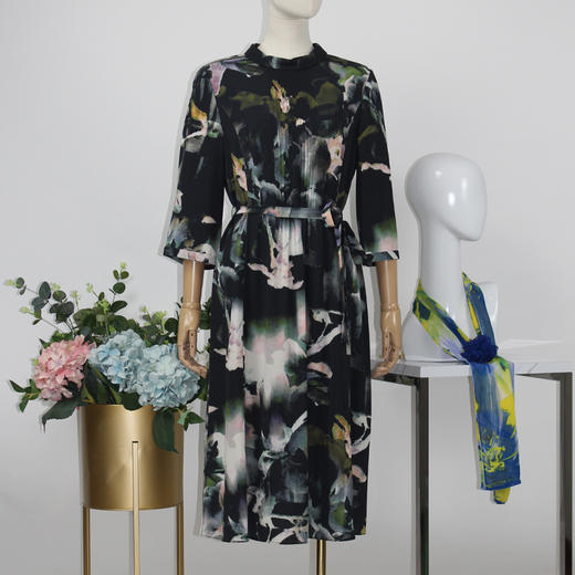 FOCALS福柯斯秋季圆领七分袖水墨印花连衣裙F2YCX582GV 商品图0