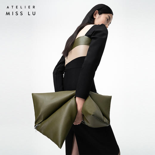 【午夜巴塞罗那】橄榄绿不规则曲线撞色拼皮长袖连衣裙/0000730 商品图3