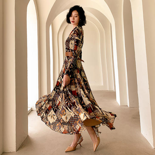 FOCALS福柯斯秋季新款针织网布长袖V领印花连衣裙F2Y7X016RV 商品图0