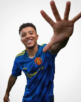 ADIDAS/阿迪达斯 21-22赛季曼联2客球迷版球衣GM4616