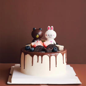熊兔巧克力淋面蛋糕