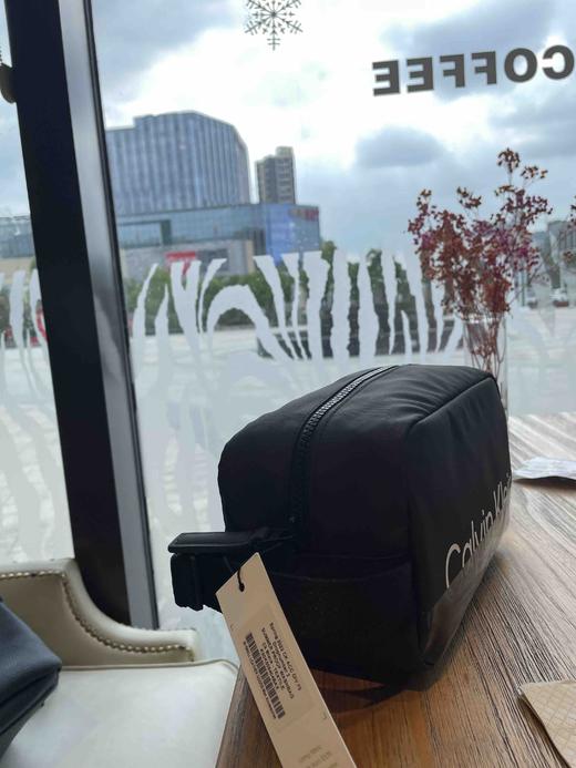 CK正品收纳袋 正好能放双肩包底部 商品图2