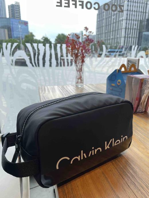 CK正品收纳袋 正好能放双肩包底部 商品图0