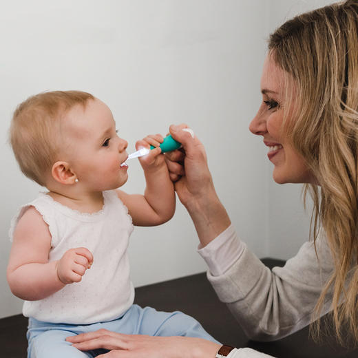 加拿大进口bbluv儿童电动牙刷声波震动防水婴幼儿软毛替换头含电池 商品图3