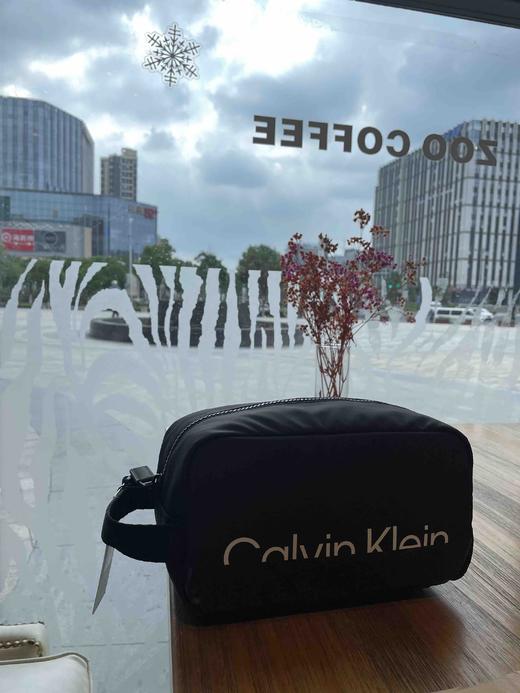 CK正品收纳袋 正好能放双肩包底部 商品图3