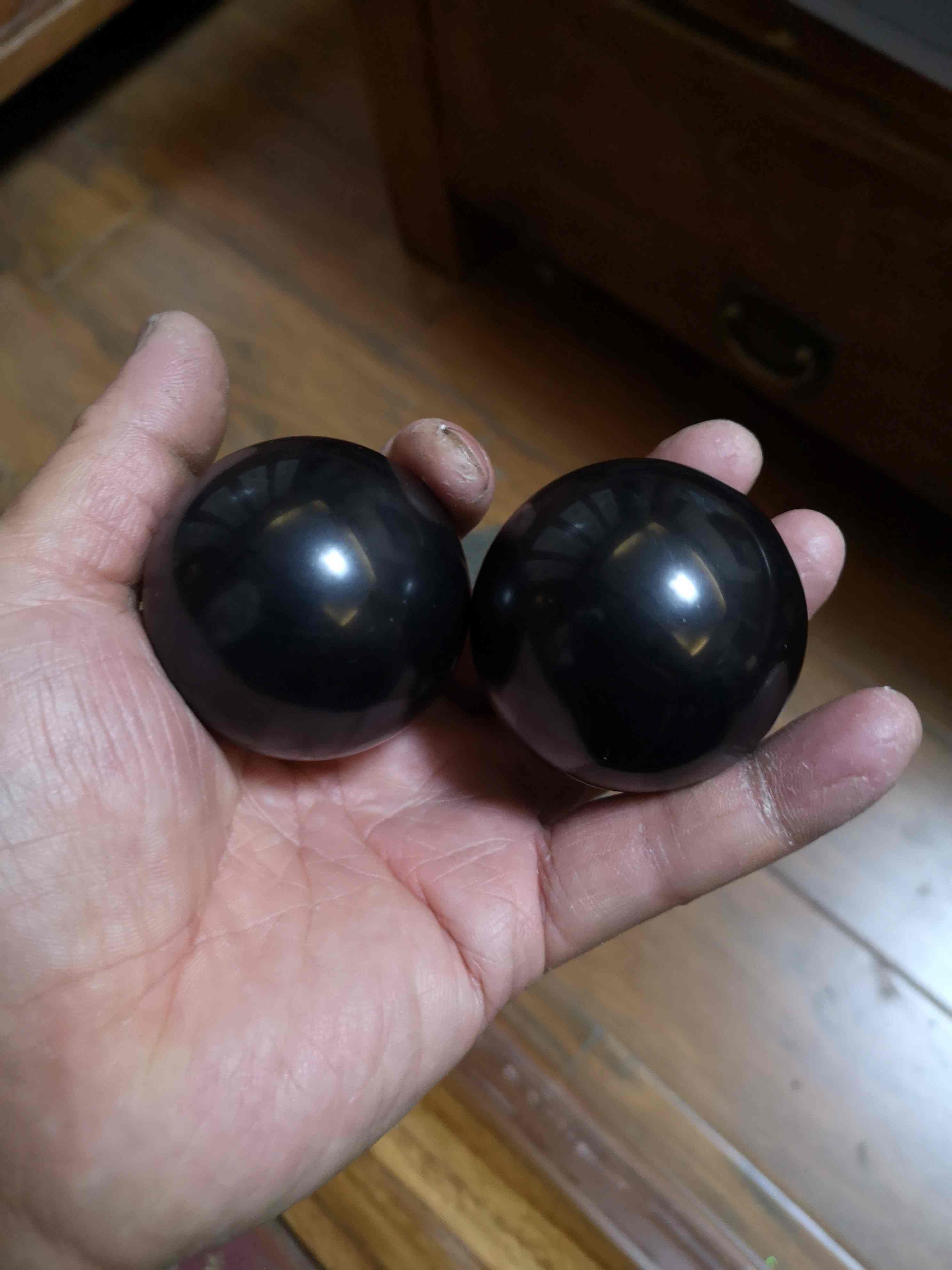 【玄石健身球】