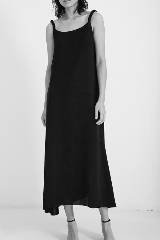 Semplicita | 扭结后背深V连衣裙 [ 黑 ] 商品图3
