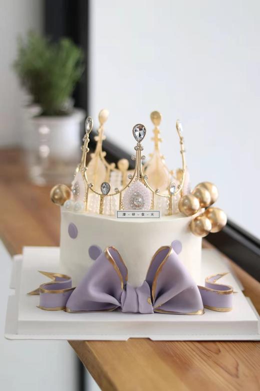 【生日蛋糕】白底皇冠蝴蝶结款 商品图0