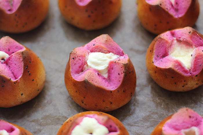 熔岩火龙果芝心碱水包(一组两个）