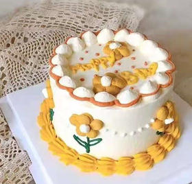 黄色小花蛋糕