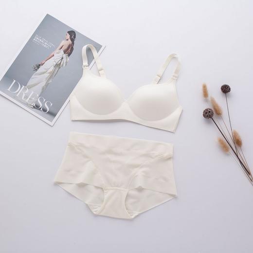 ARN-K069-X047新款无钢圈薄款光面文胸性感内衣女士真丝文胸套装 商品图6