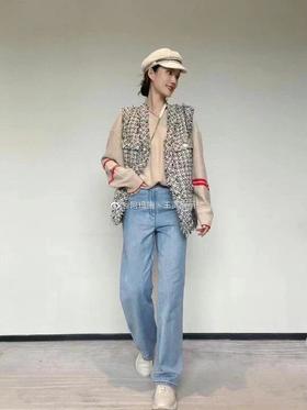 3楼 阿玛施AMASS复古格纹小香风马甲