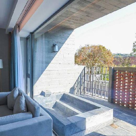 【韶关印雪酒店】去南雄和秋天开派对，399元入住网红的印雪艺术精品酒店（周末不加收），不用攒钱去九寨沟，南雄帽子峰的秋天一样很美。 商品图3