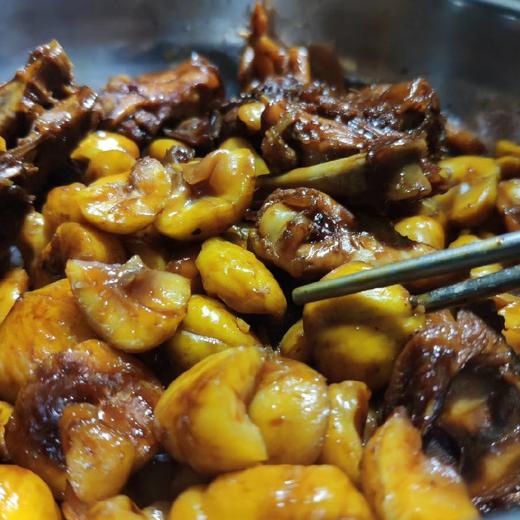 【野栗子童子鸡】（食材组合装:新鲜野栗子剥好250克+童子鸡1只+山姜等） 商品图1