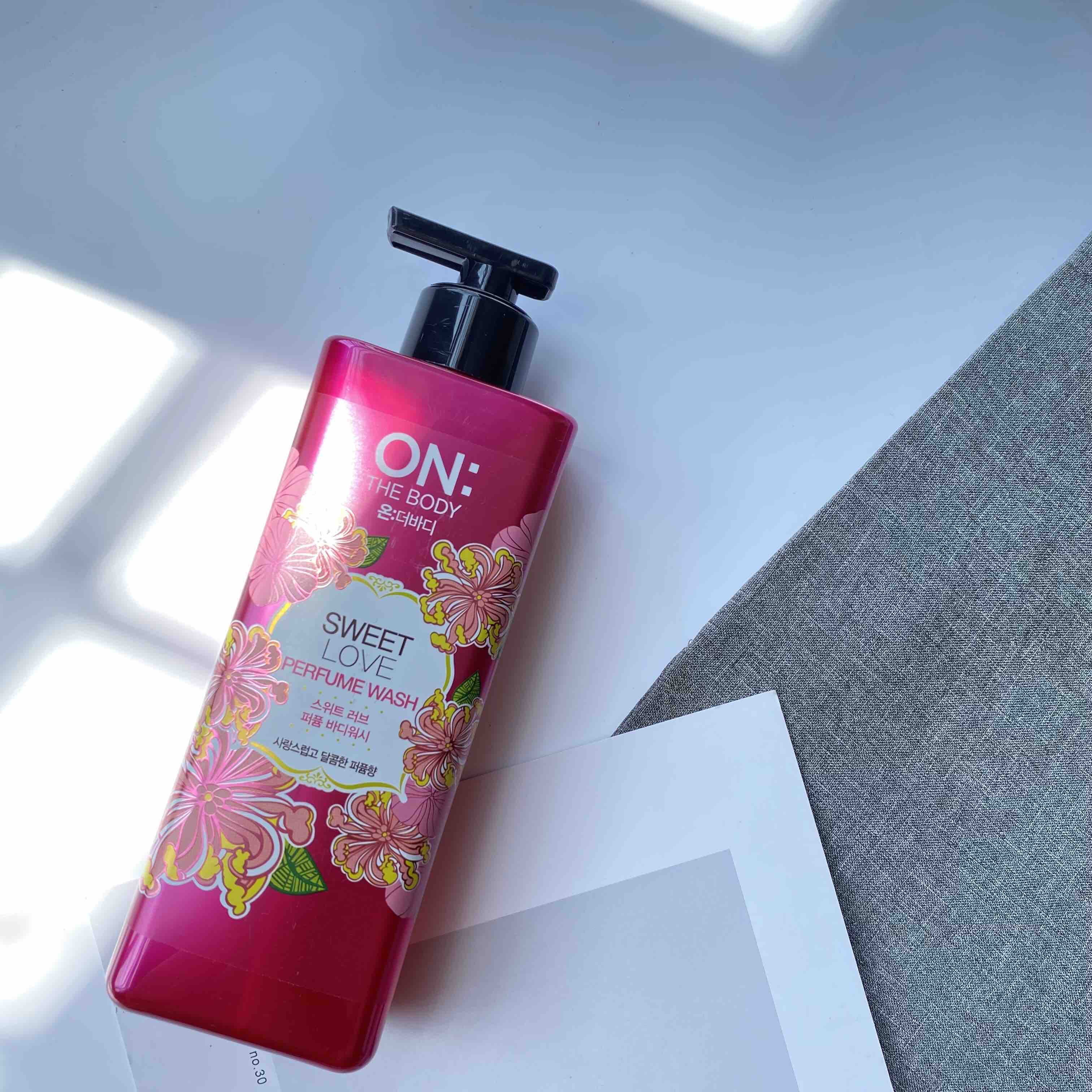 LG香水沐浴露 送足浴包一盒