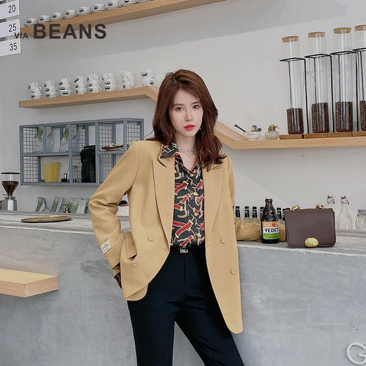VIA BEANS  反领四扣休闲西装外套9221010046 商品图3