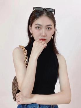 3楼 阿玛施AMASS半高领无袖羊绒打底