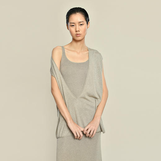 2021新款女士丝羊绒16针吊带连衣裙 商品图4