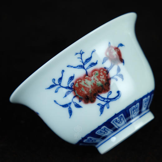 匋甄 纯手工青花釉里红三多纹盖碗 商品图1