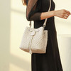 真皮包包女高级感2021新款潮百搭时尚大容量单肩斜挎水桶包 商品缩略图3