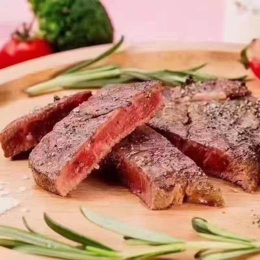【农夫好牛牛排】5片家庭装送刀叉黄油和黑椒料，美味势不可挡！餐桌上的美食！家庭必备！每套送5份酱包，进口黄油 商品图1