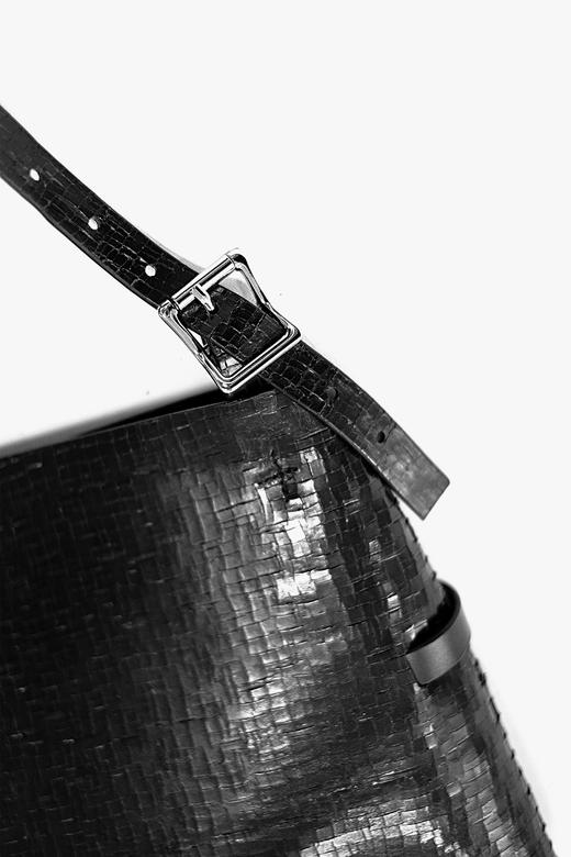 21AW TABOO｜愚人船 皮具系列 - 割裂牛皮大号月牙包 商品图3