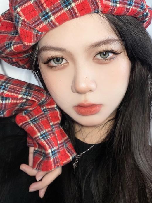 【小红书推荐款】lilieslook  甜酷烟熏灰，年抛./直径14.5/着色13.8，138/一副，238/两副，12月31号结束 商品图6