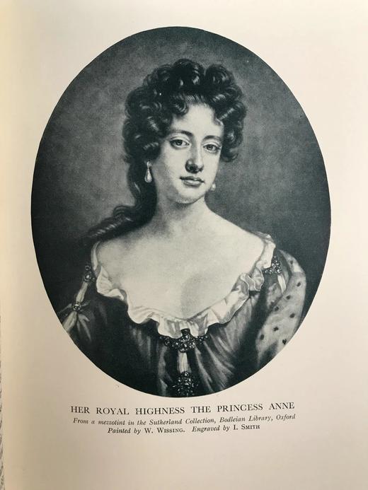 萨拉：马尔博罗公爵夫人传 14幅插图 漆布精装大32开 商品图7