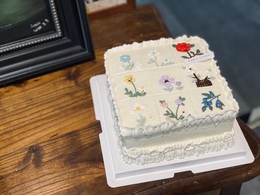 方形刺绣复古裱花蛋糕 商品图1