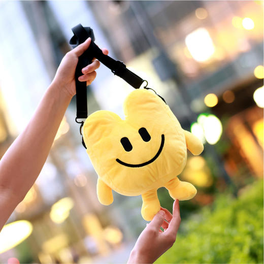 黄小兜毛绒挎包 商品图1