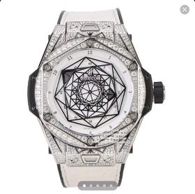 WWF工厂，新品HB全新“豪华版”宇Big Bang刺青满钻腕表，终于上线啦！【技术突破】：“豪华版”满钻刺青，全表壳镶嵌斯华洛世奇美钻，工艺效果比拟正品，表壳原版全程CNC打