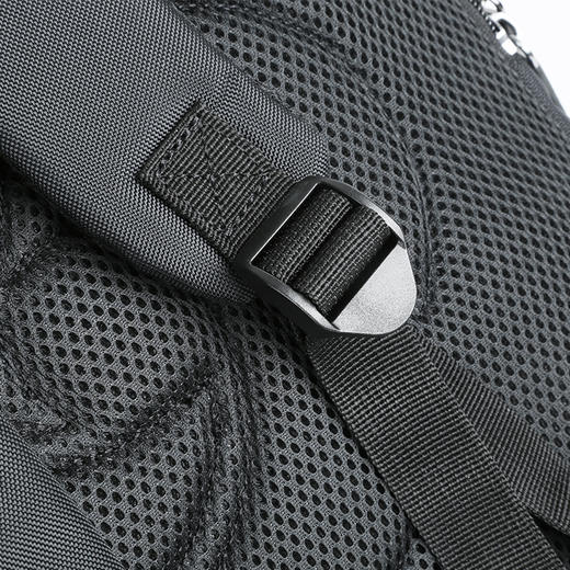 新秀丽休闲电脑包大容量双肩包 商品图10